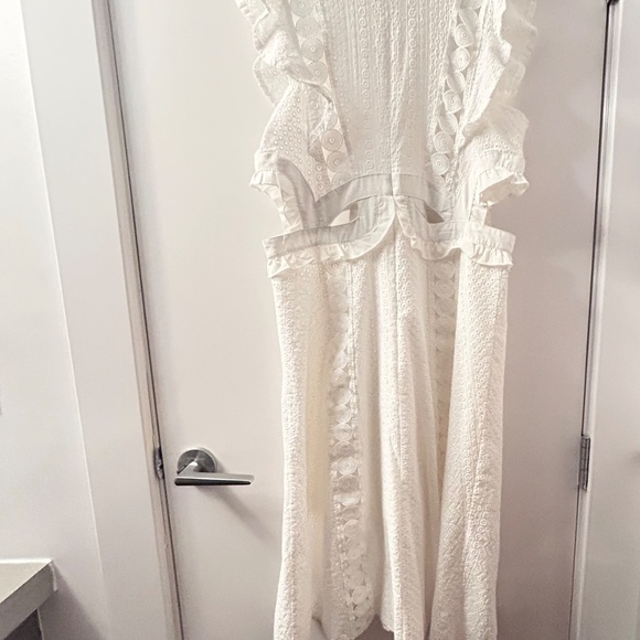 Dress - Picture 3 of 10